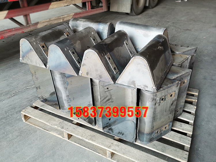 TH500提升機(jī)料斗